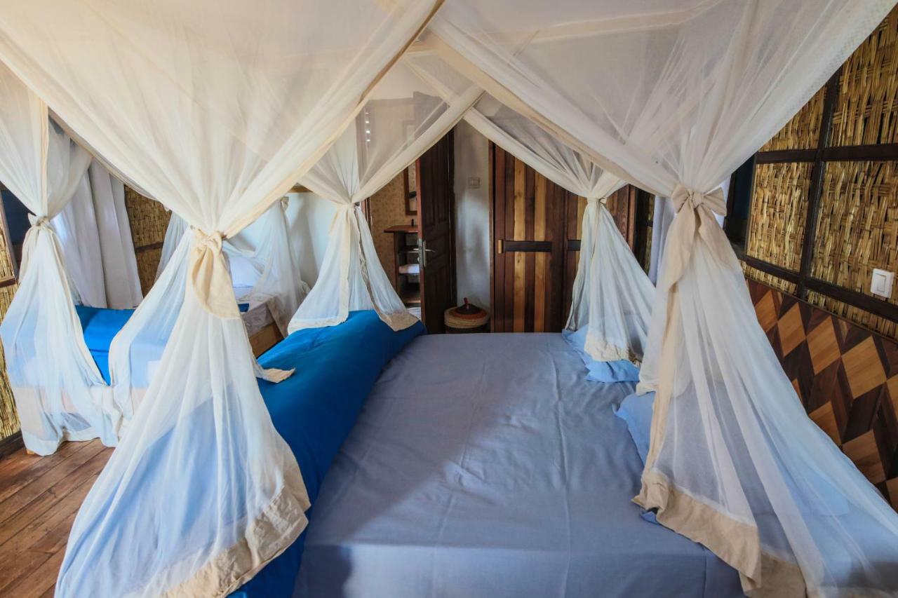 Cap Kimony Hotel Morondava Buitenkant foto