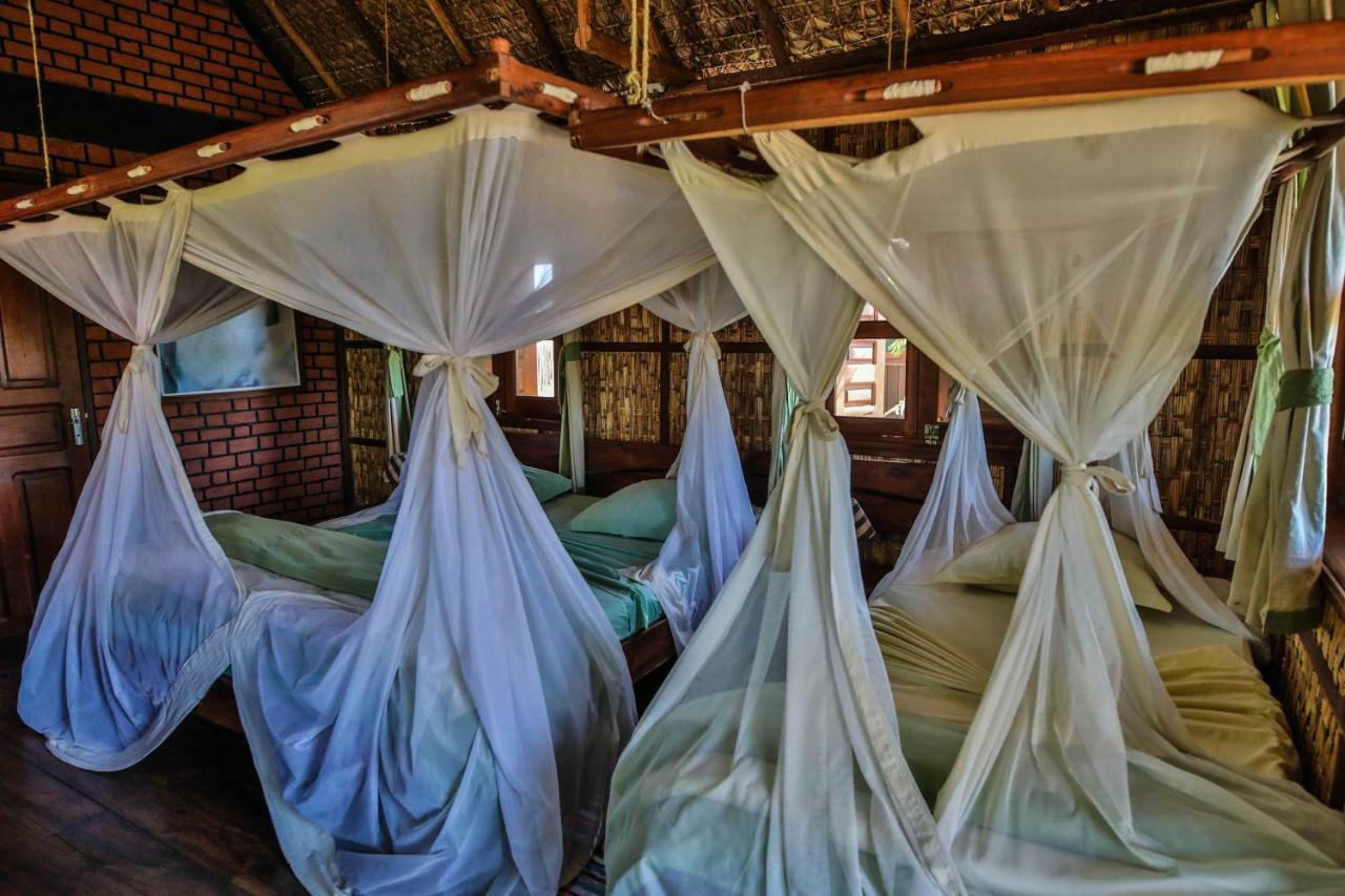 Cap Kimony Hotel Morondava Buitenkant foto