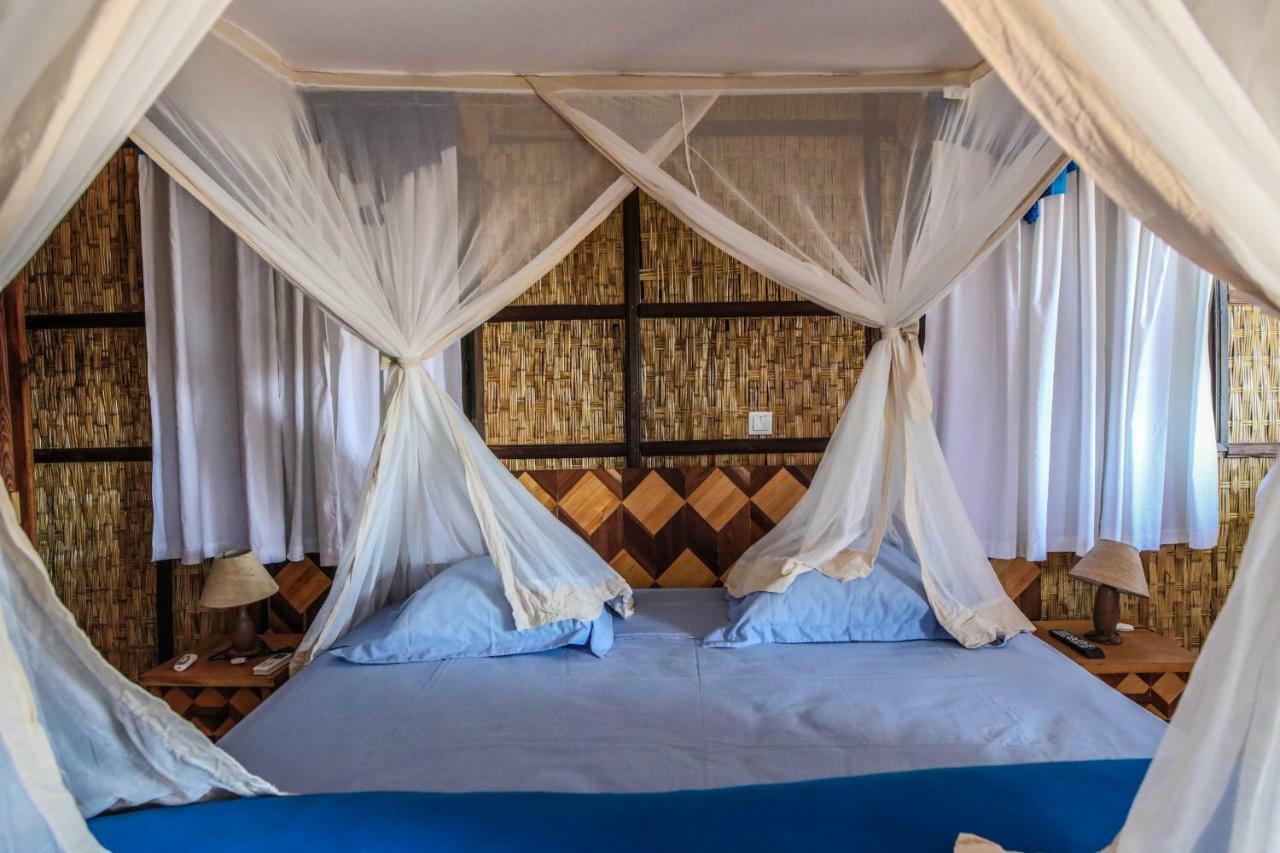 Cap Kimony Hotel Morondava Buitenkant foto