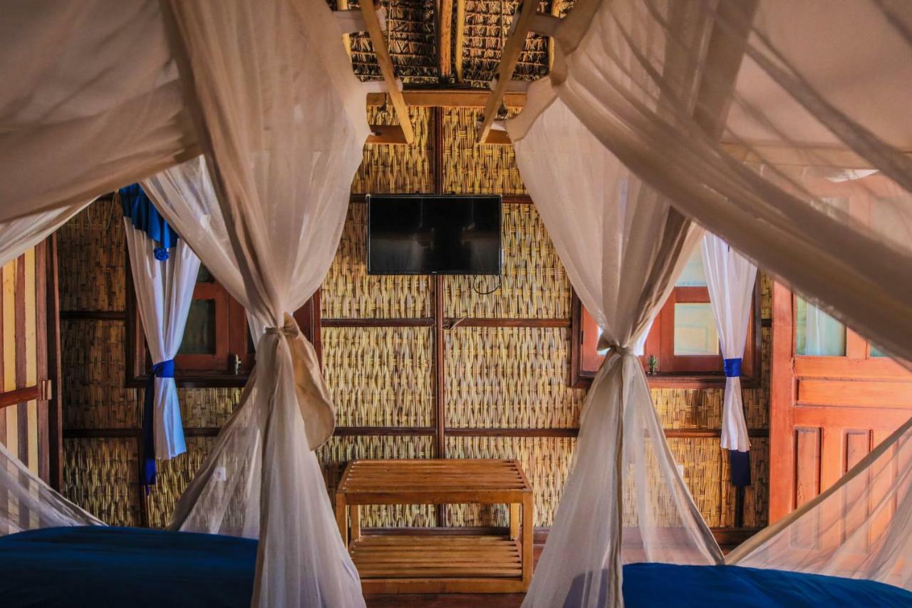 Cap Kimony Hotel Morondava Buitenkant foto