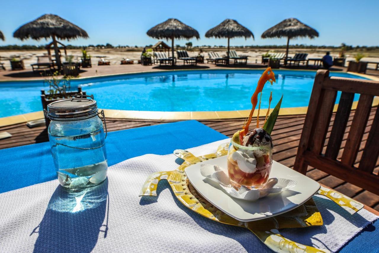 Cap Kimony Hotel Morondava Buitenkant foto