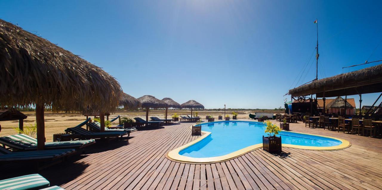 Cap Kimony Hotel Morondava Buitenkant foto