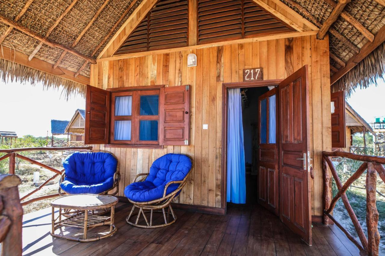 Cap Kimony Hotel Morondava Buitenkant foto